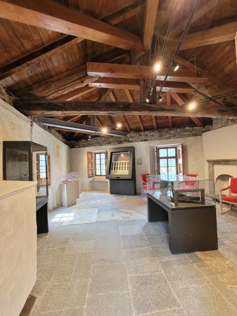 reperti della frana di piuro del 1618 conservati a palazzo vertemate